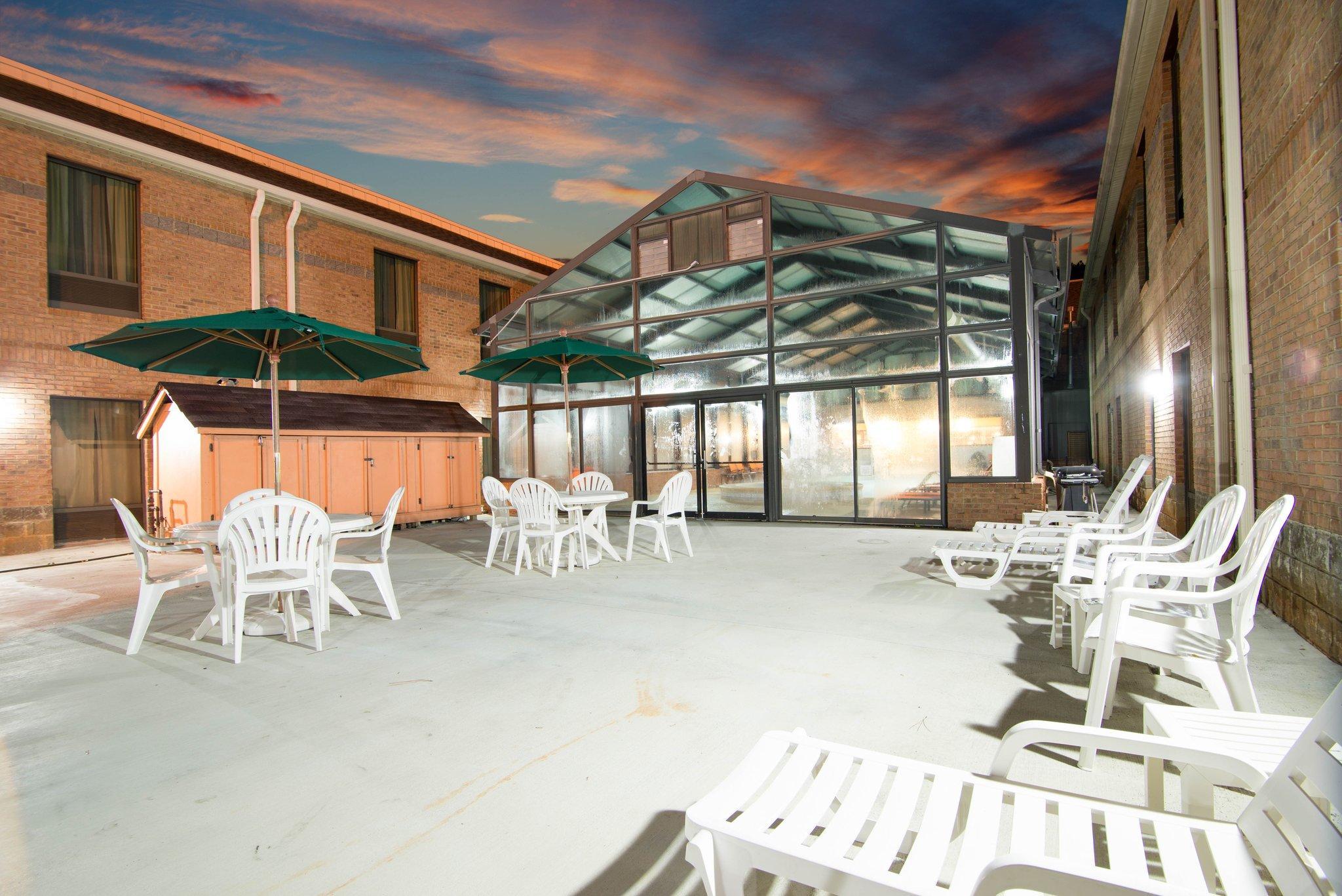 Comfort Inn & Suites Perry National Fairgrounds Area מראה חיצוני תמונה