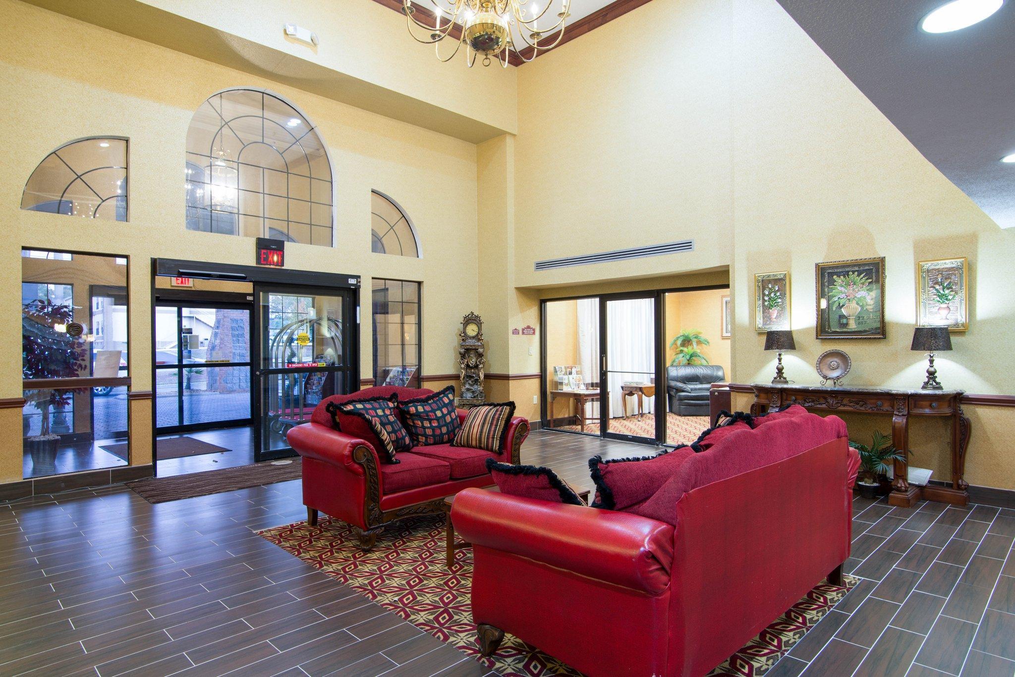 Comfort Inn & Suites Perry National Fairgrounds Area מראה חיצוני תמונה