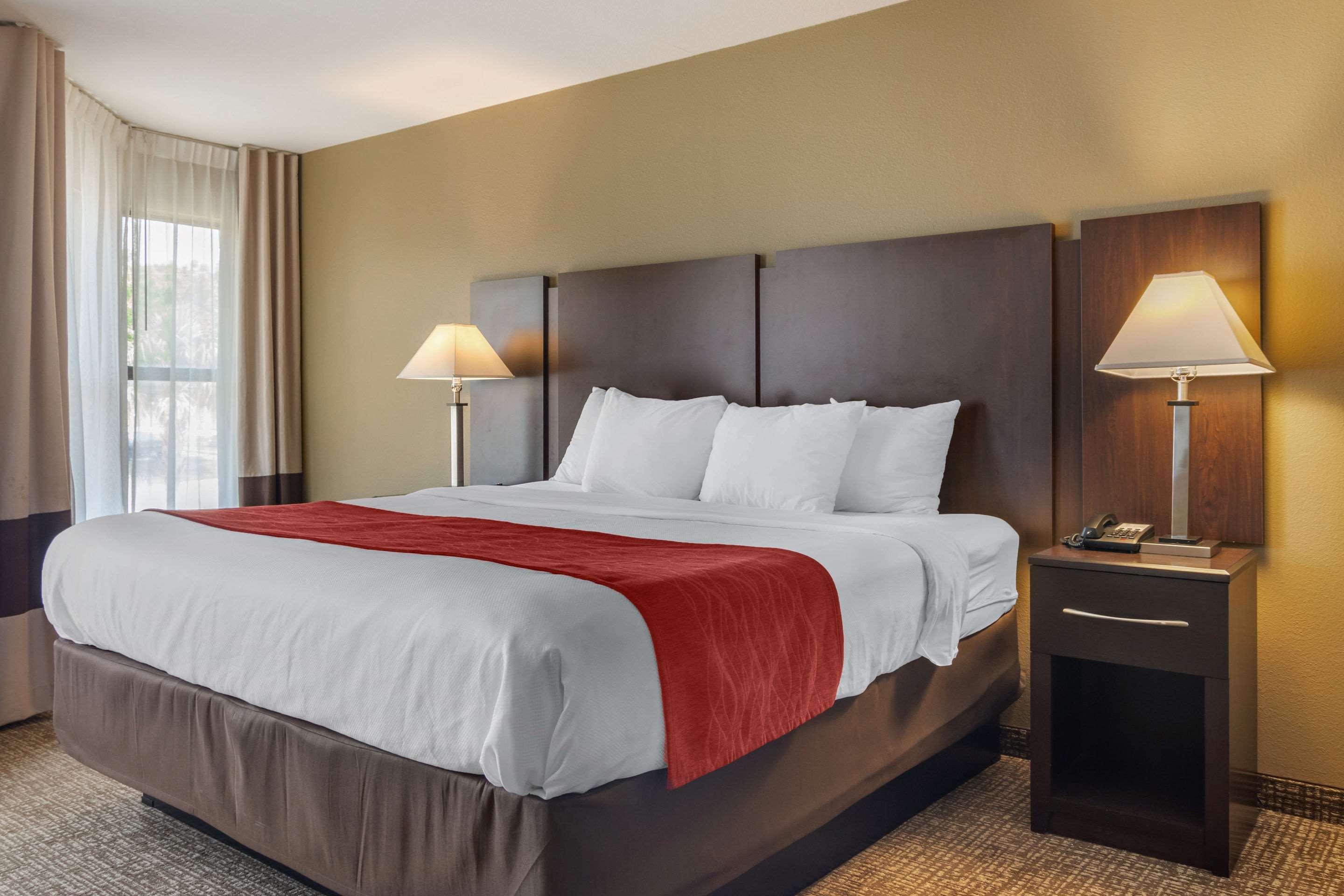Comfort Inn & Suites Perry National Fairgrounds Area מראה חיצוני תמונה