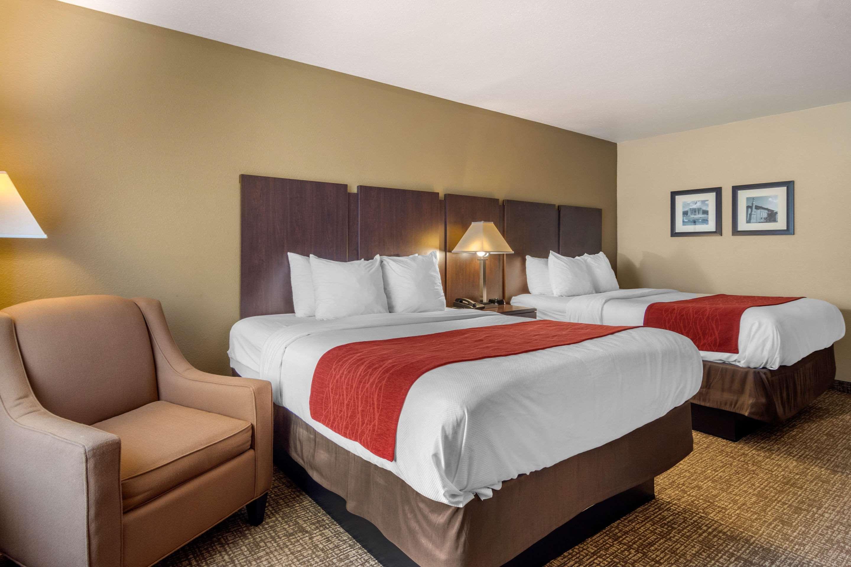 Comfort Inn & Suites Perry National Fairgrounds Area מראה חיצוני תמונה