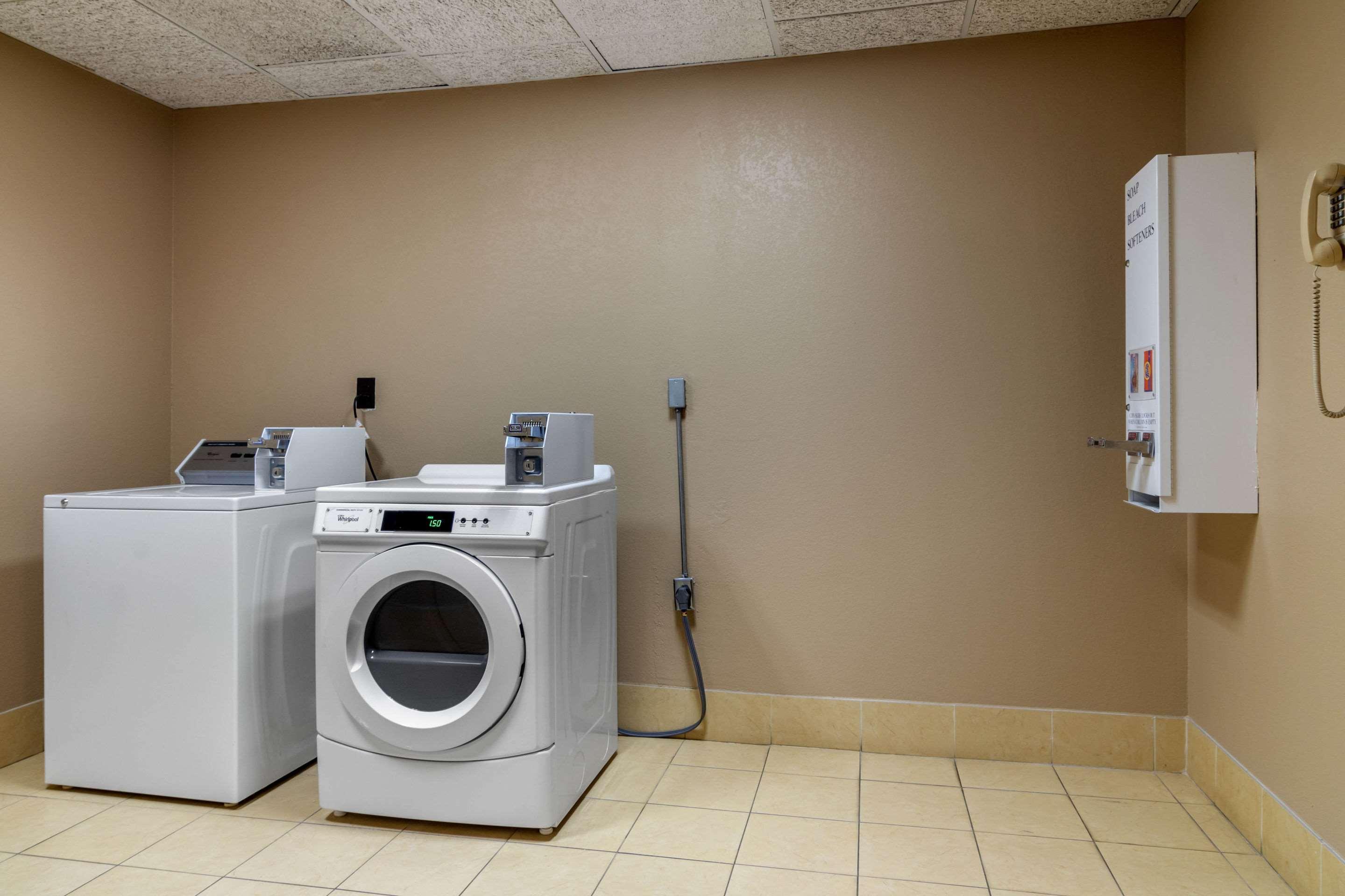 Comfort Inn & Suites Perry National Fairgrounds Area מראה חיצוני תמונה