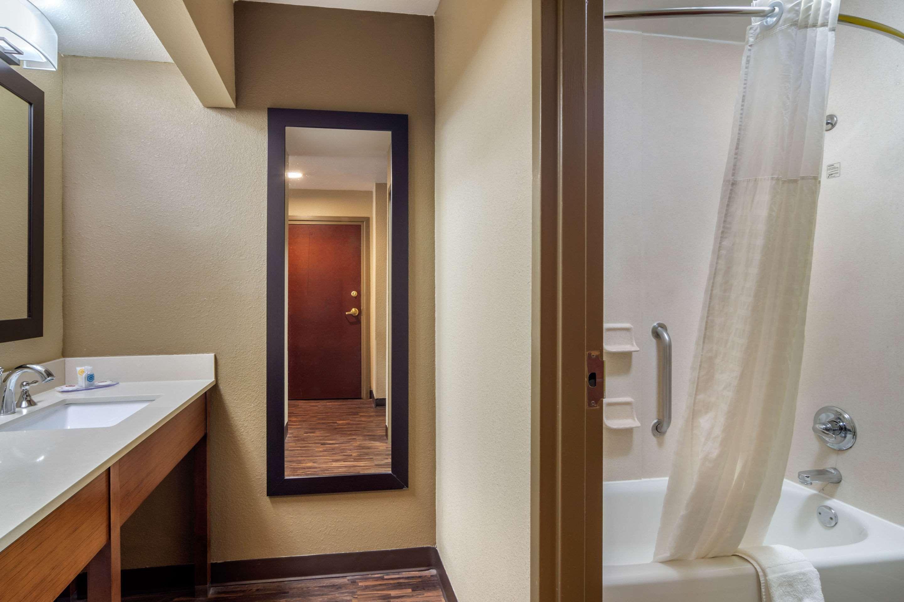 Comfort Inn & Suites Perry National Fairgrounds Area מראה חיצוני תמונה
