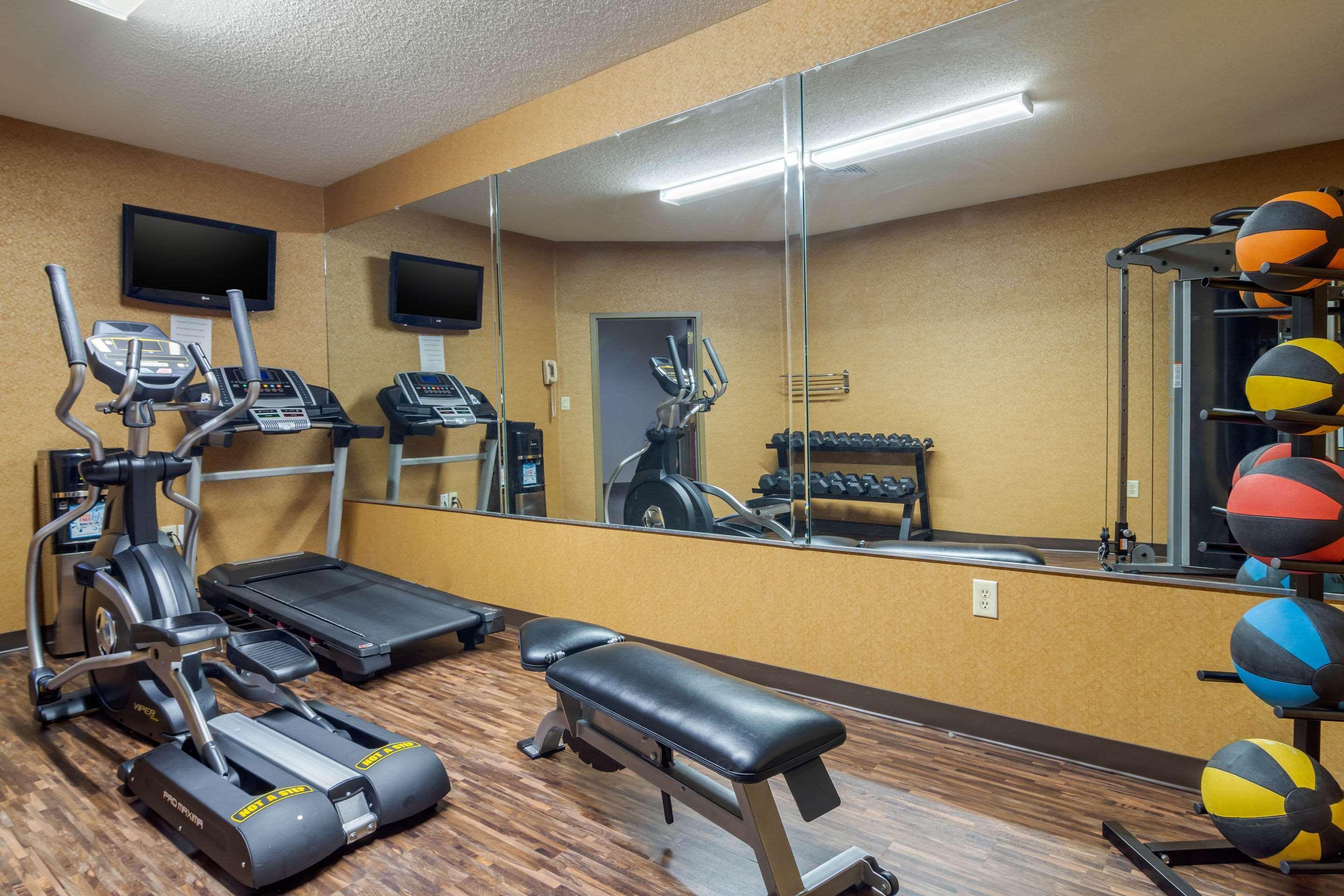 Comfort Inn & Suites Perry National Fairgrounds Area מראה חיצוני תמונה