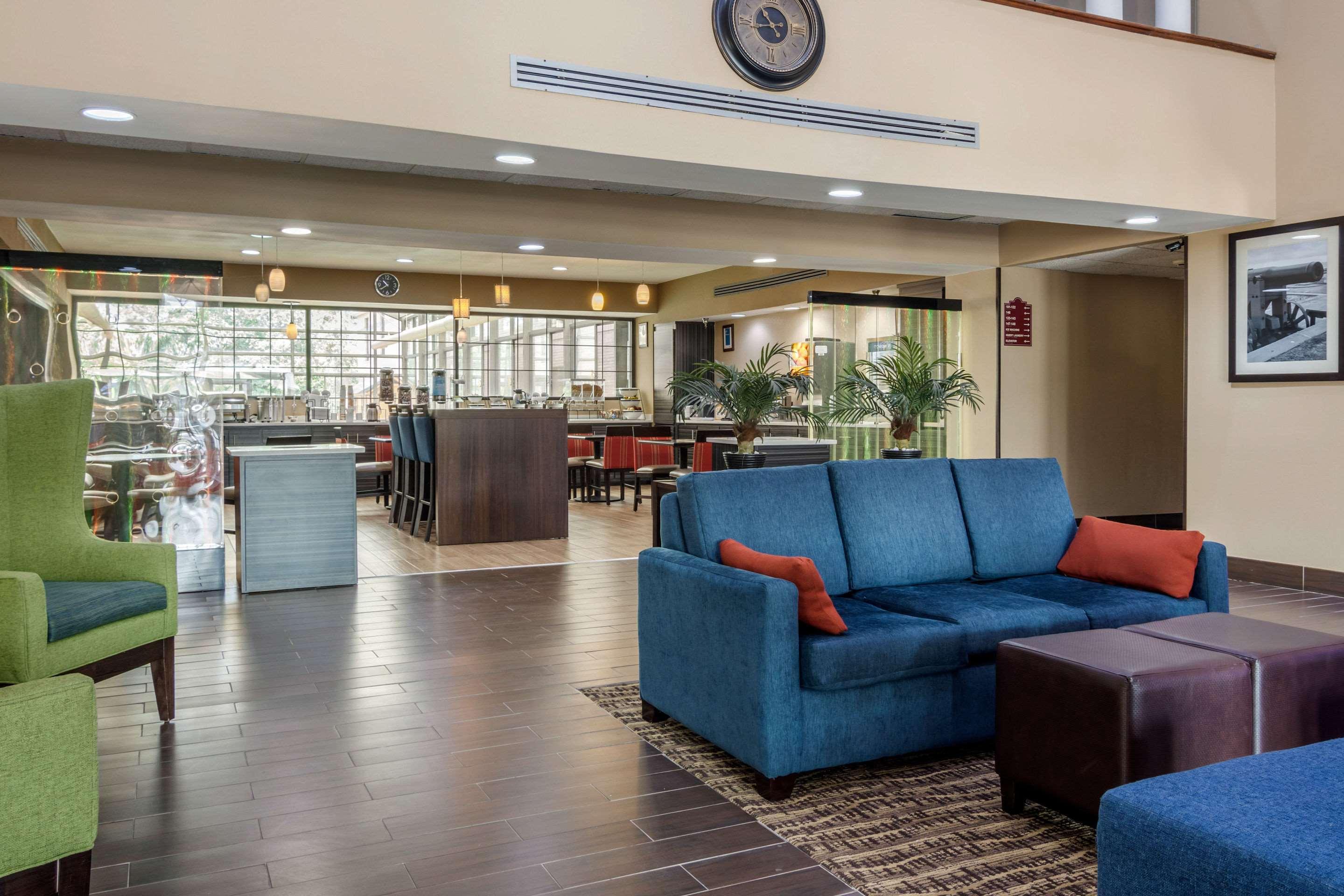 Comfort Inn & Suites Perry National Fairgrounds Area מראה חיצוני תמונה