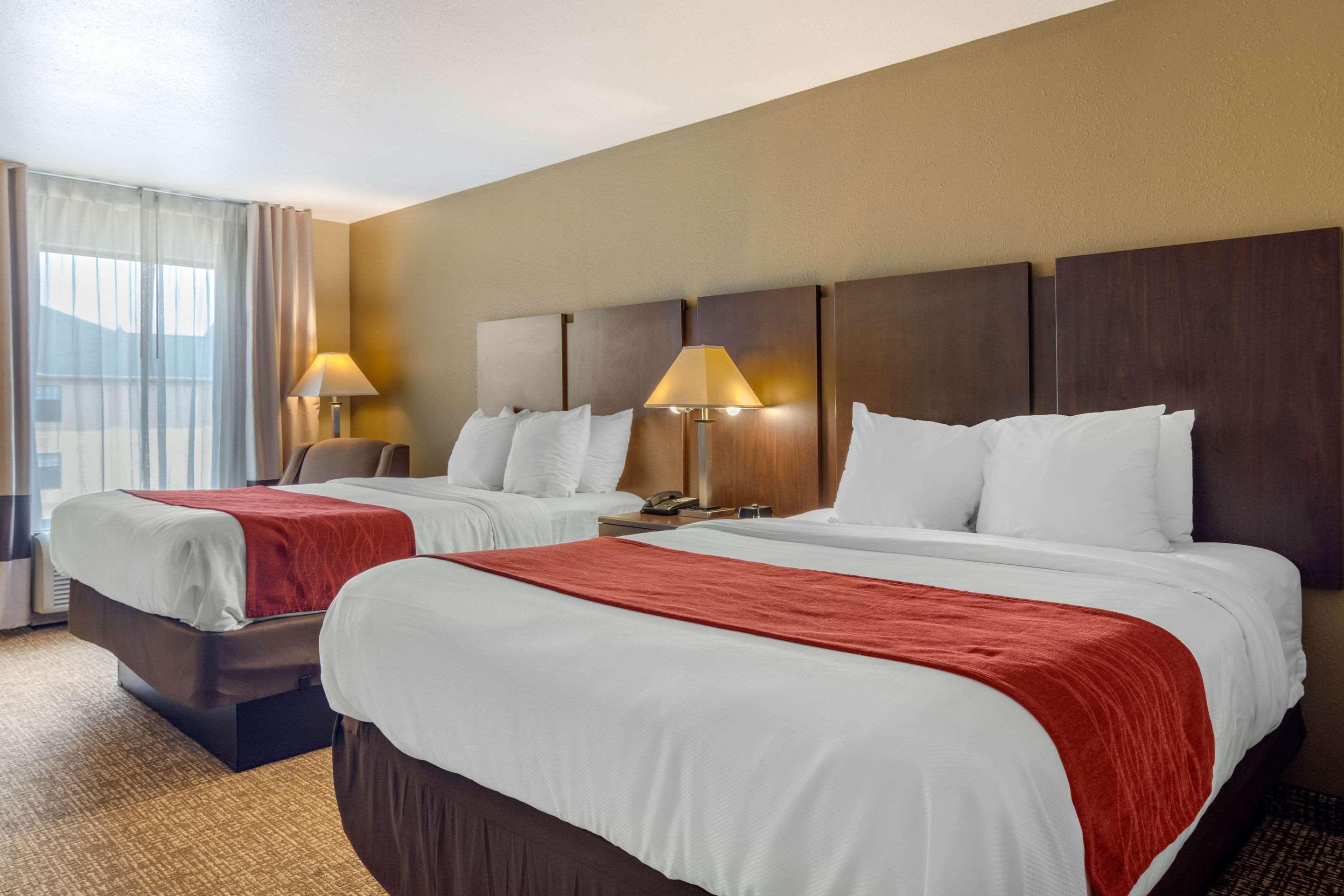Comfort Inn & Suites Perry National Fairgrounds Area מראה חיצוני תמונה